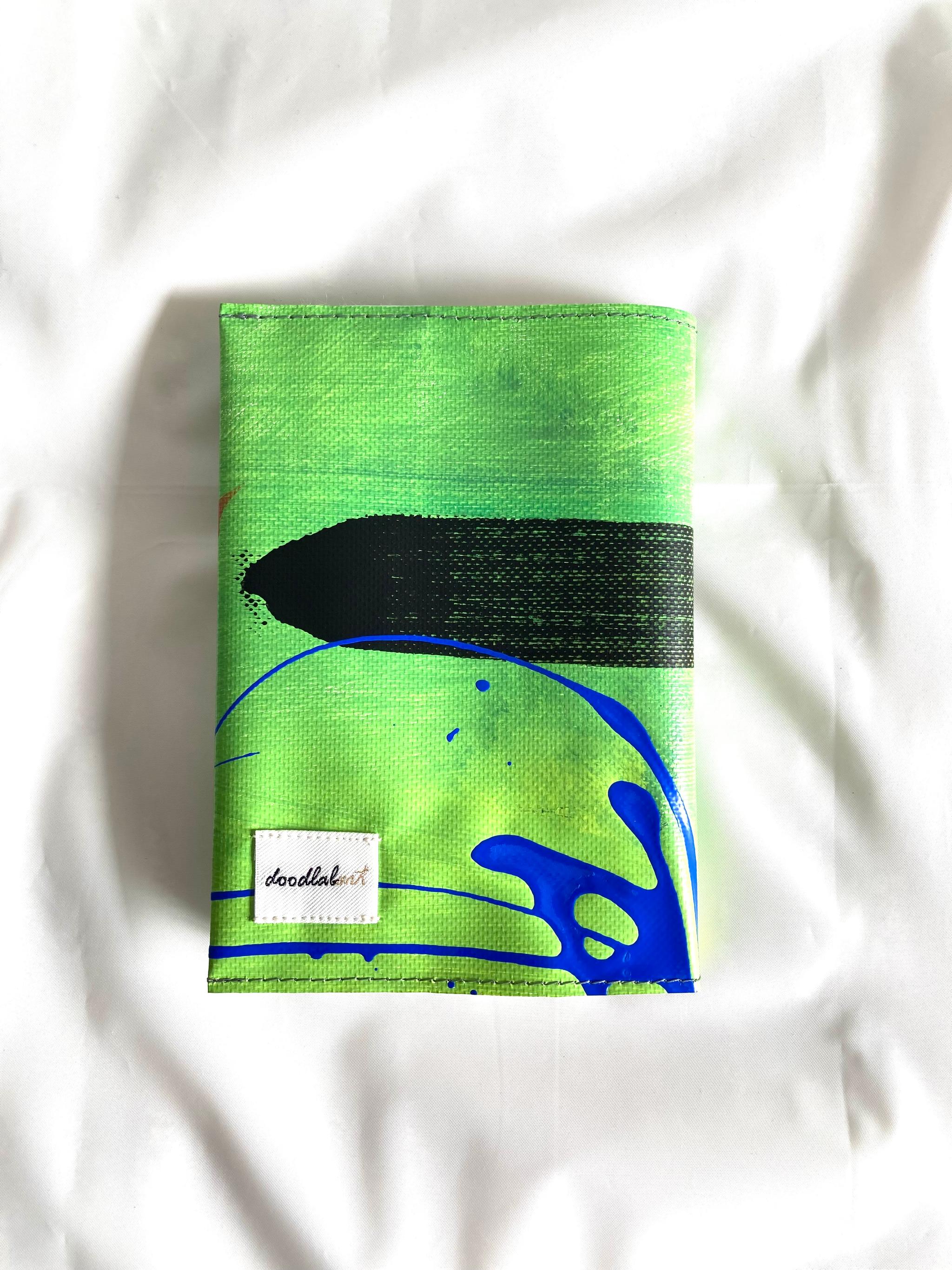 【ペイント　ブックカバー　BC1039】文庫本/防水/アート/1点物