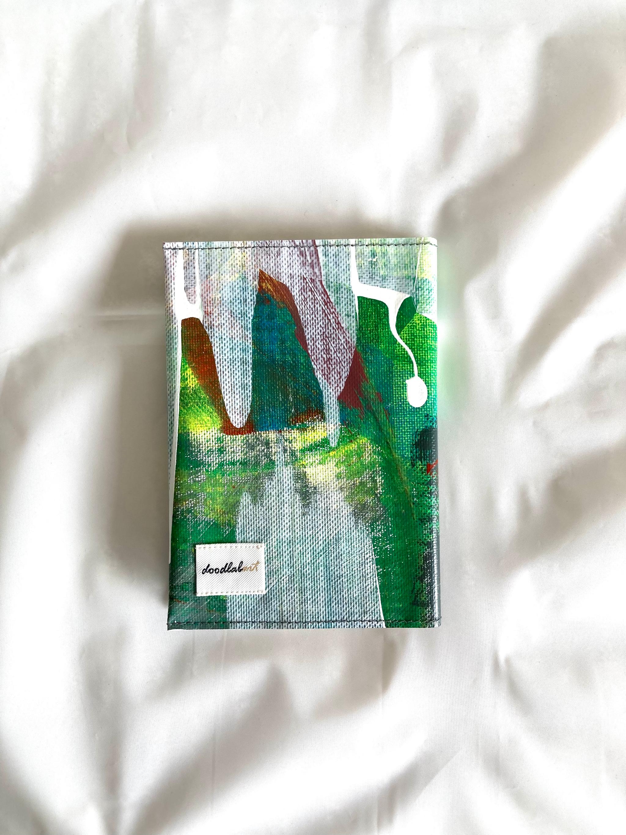 【ペイント ブックカバー BC1027】文庫本/防水/アート/1点物1枚目の画像