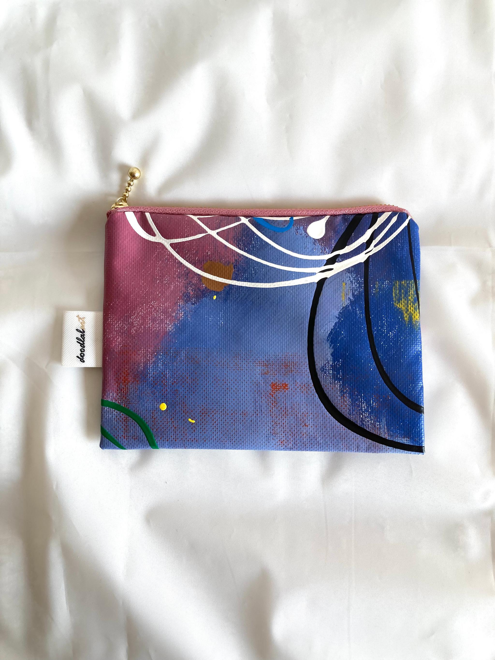 【ペイントポーチ Mサイズ PM6046】ポーチ/通帳ケース/メイクポーチ/防水/アート/1点物1枚目の画像